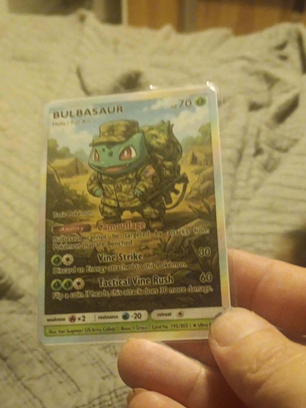Bulbasaur Reptile-Themed Collectible Card  - Green